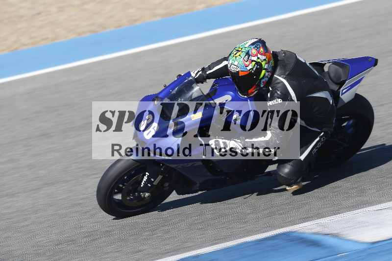 /Archiv-2024/02 29.01.-02.02.2024 Moto Center Thun Jerez/Gruppe schwarz-black/36